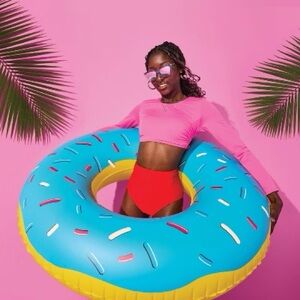 Sun Squad Inflatable Donut Pool Float